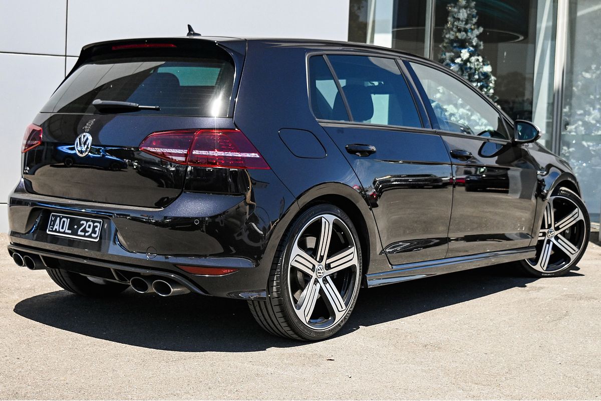 2017 Volkswagen Golf R 7