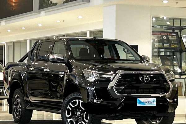 2021 Toyota Hilux SR5 GUN126R 4X4