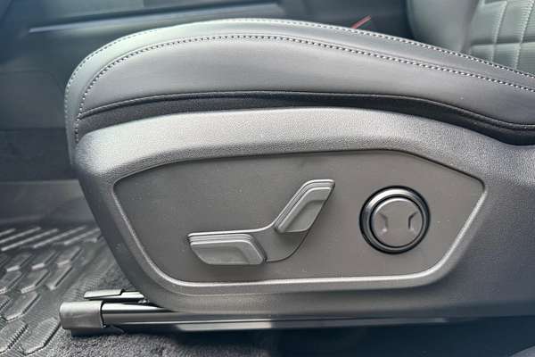 2025 Kia Tasman X-Pro TK 4X4 thumb-9