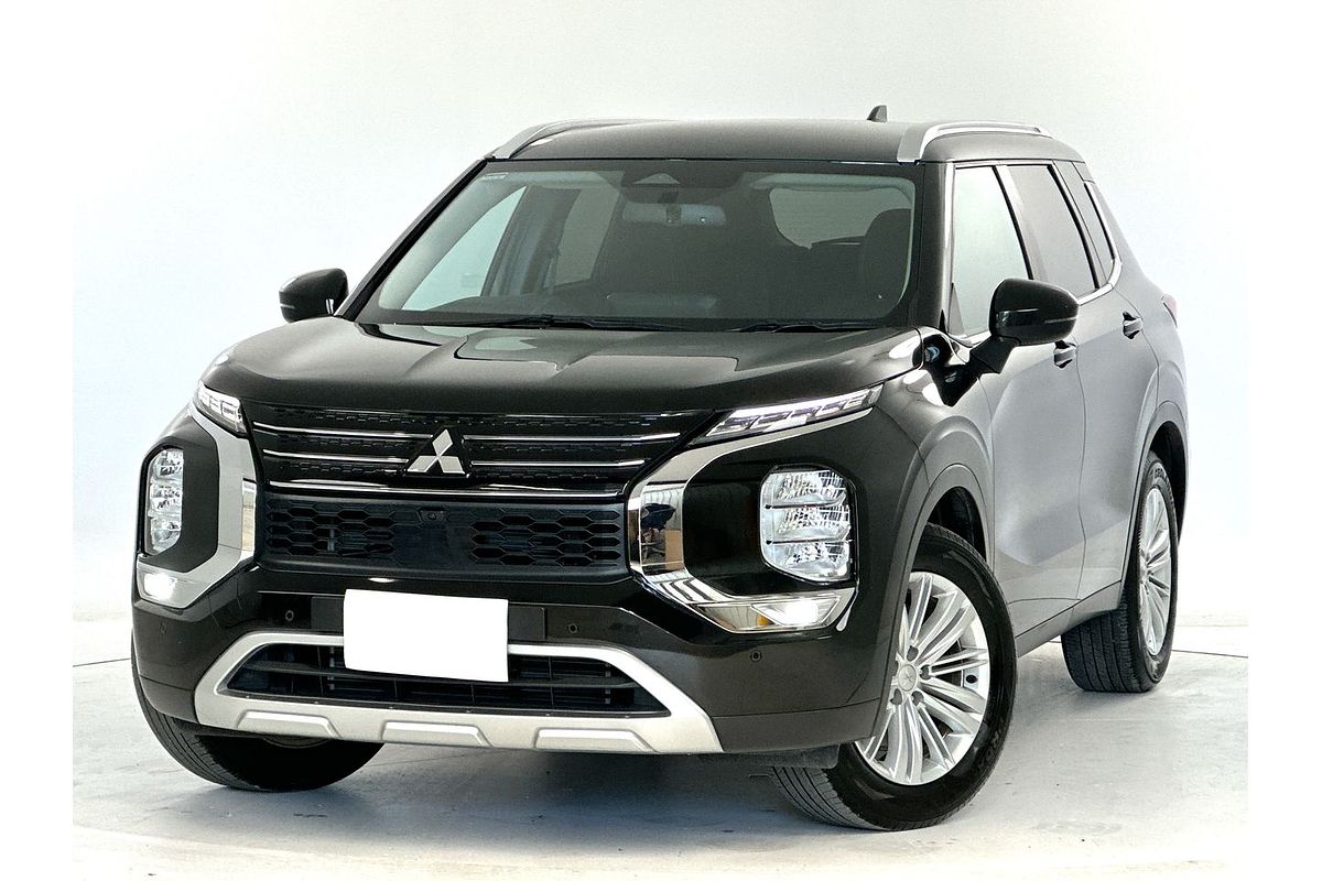 2023 Mitsubishi Outlander LS ZM