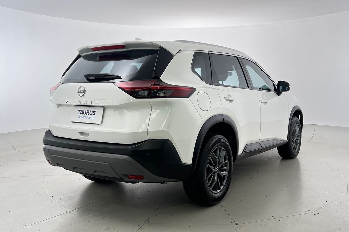 2024 Nissan X-TRAIL ST T33