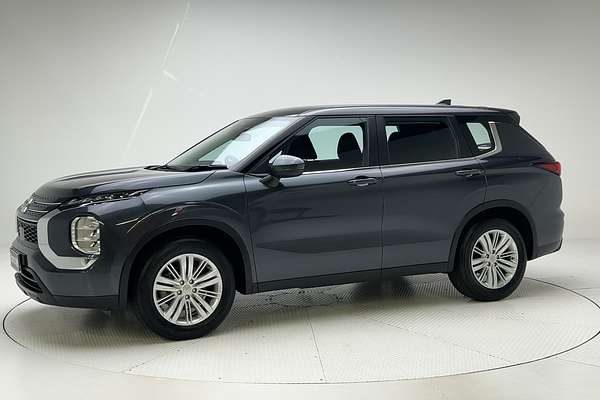 2024 Mitsubishi Outlander ES ZM thumb-3