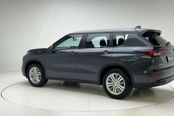 2024 Mitsubishi Outlander ES ZM thumb-5