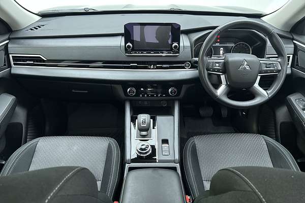 2024 Mitsubishi Outlander ES ZM thumb-19