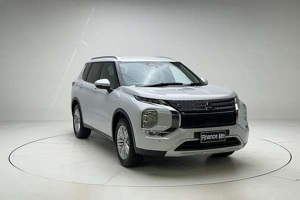 2024 Mitsubishi Outlander LS ZM thumb-1