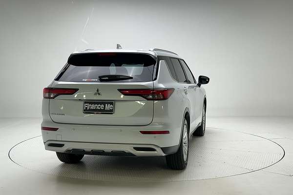 2024 Mitsubishi Outlander LS ZM thumb-6