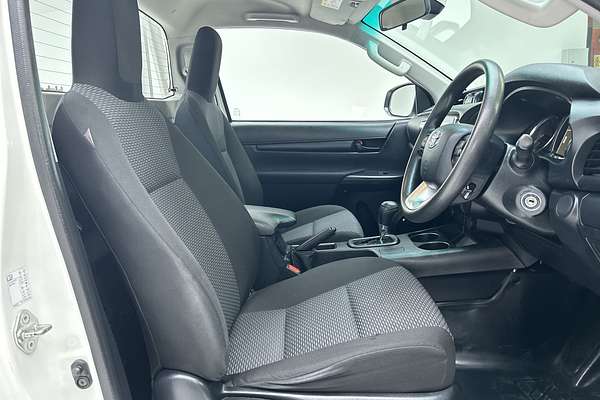 2022 Toyota Hilux Workmate TGN121R Rear Wheel Drive thumb-11