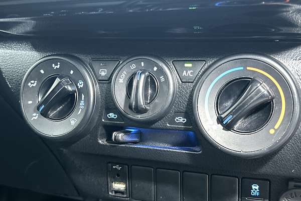 2022 Toyota Hilux Workmate TGN121R Rear Wheel Drive thumb-14