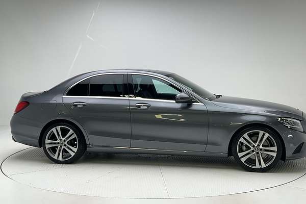 2018 Mercedes-Benz C-Class C300 W205 thumb-8