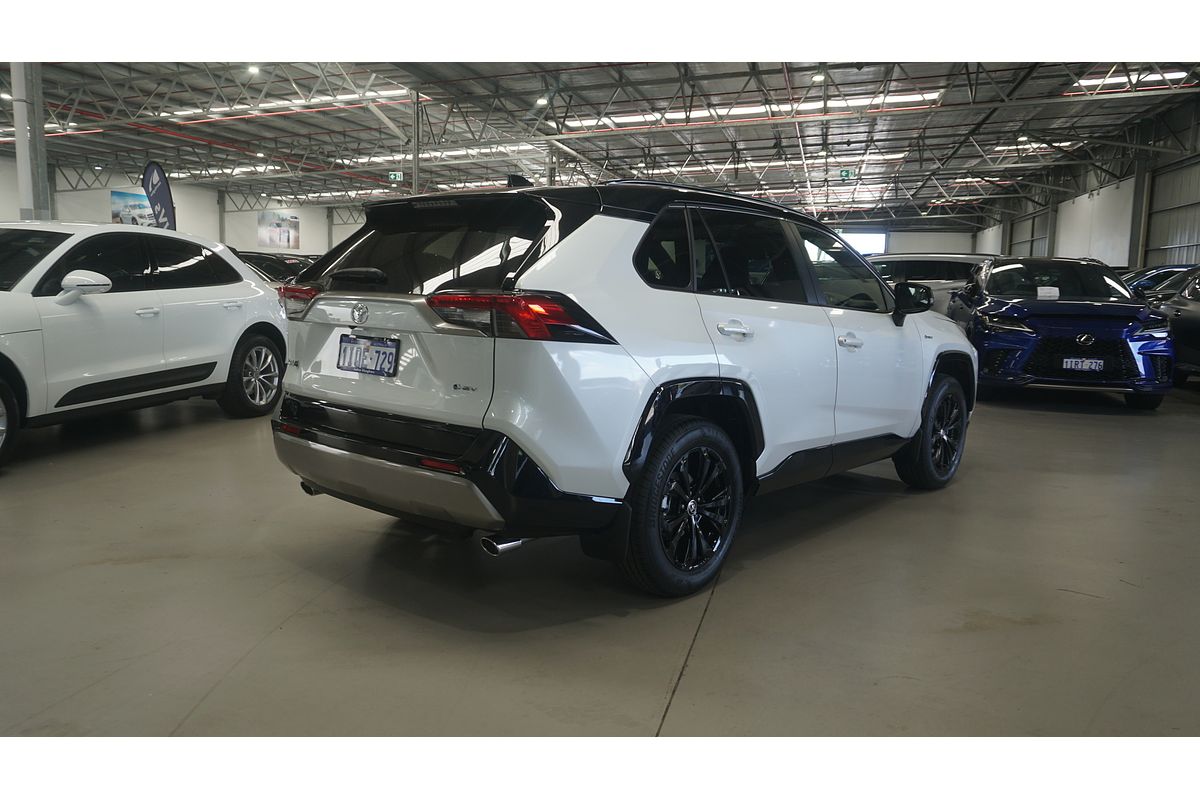 2025 Toyota RAV4 XSE AXAH54R