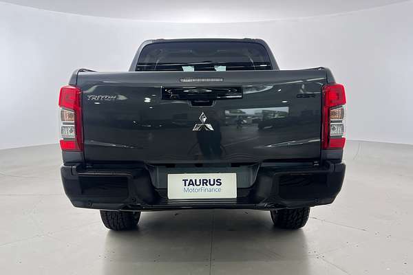 2022 Mitsubishi Triton GSR MR 4X4 thumb-3