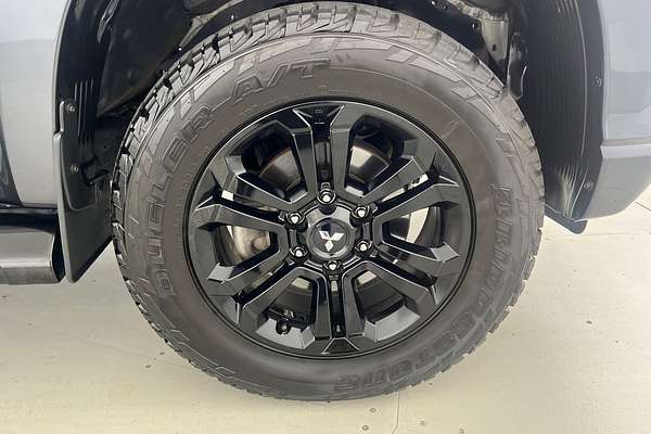 2022 Mitsubishi Triton GSR MR 4X4 thumb-18