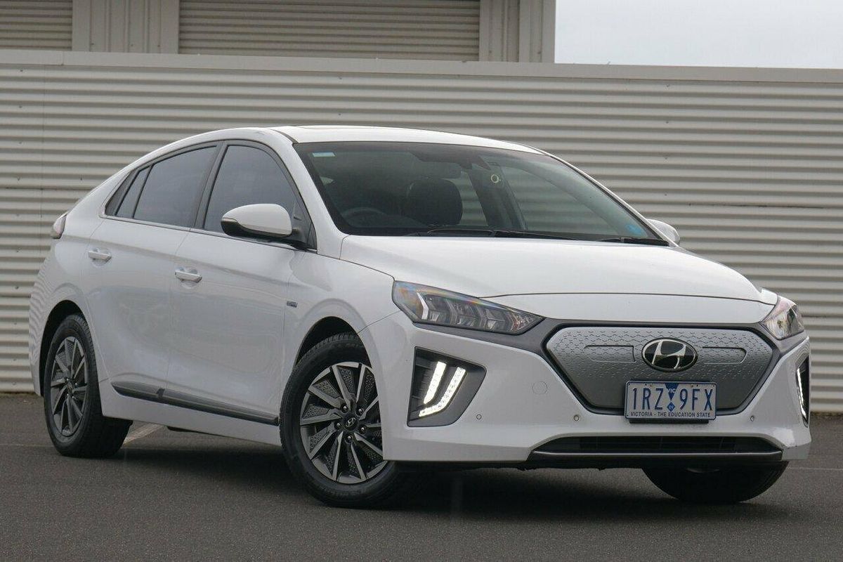 2020 Hyundai IONIQ Electric Premium AE.3