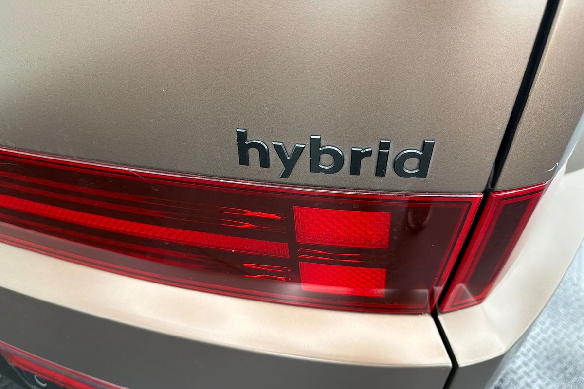 2024 Hyundai Santa Fe Hybrid Calligraphy MX5.V1