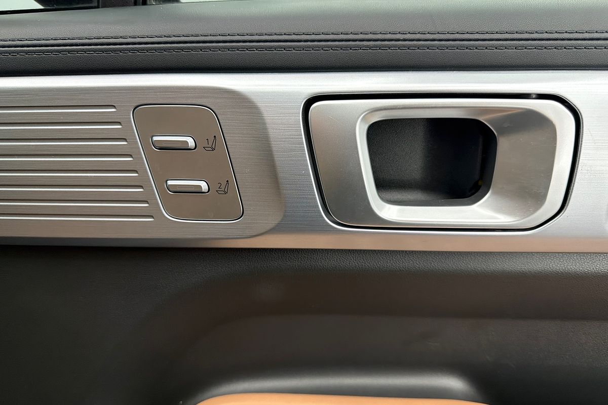 2024 Hyundai Santa Fe Hybrid Calligraphy MX5.V1