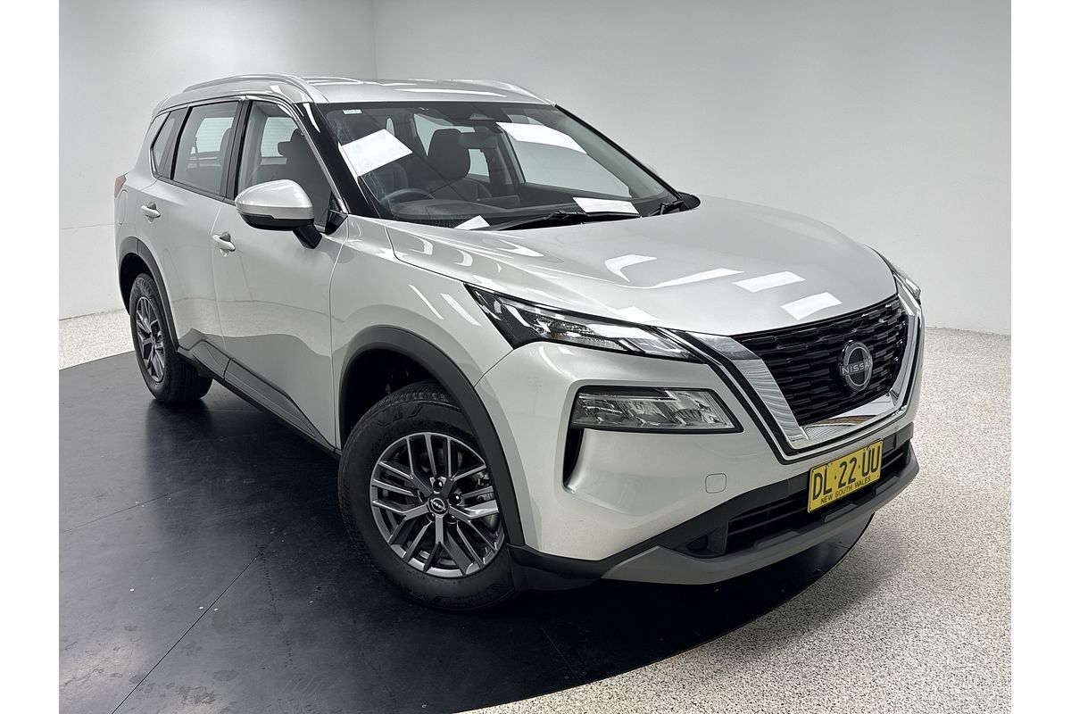 2024 Nissan X-TRAIL ST T33