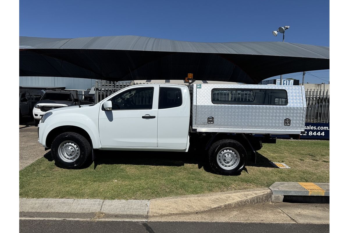 2017 Isuzu D-MAX SX High Ride Rear Wheel Drive