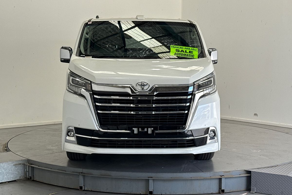 2022 Toyota Granvia GDH303R