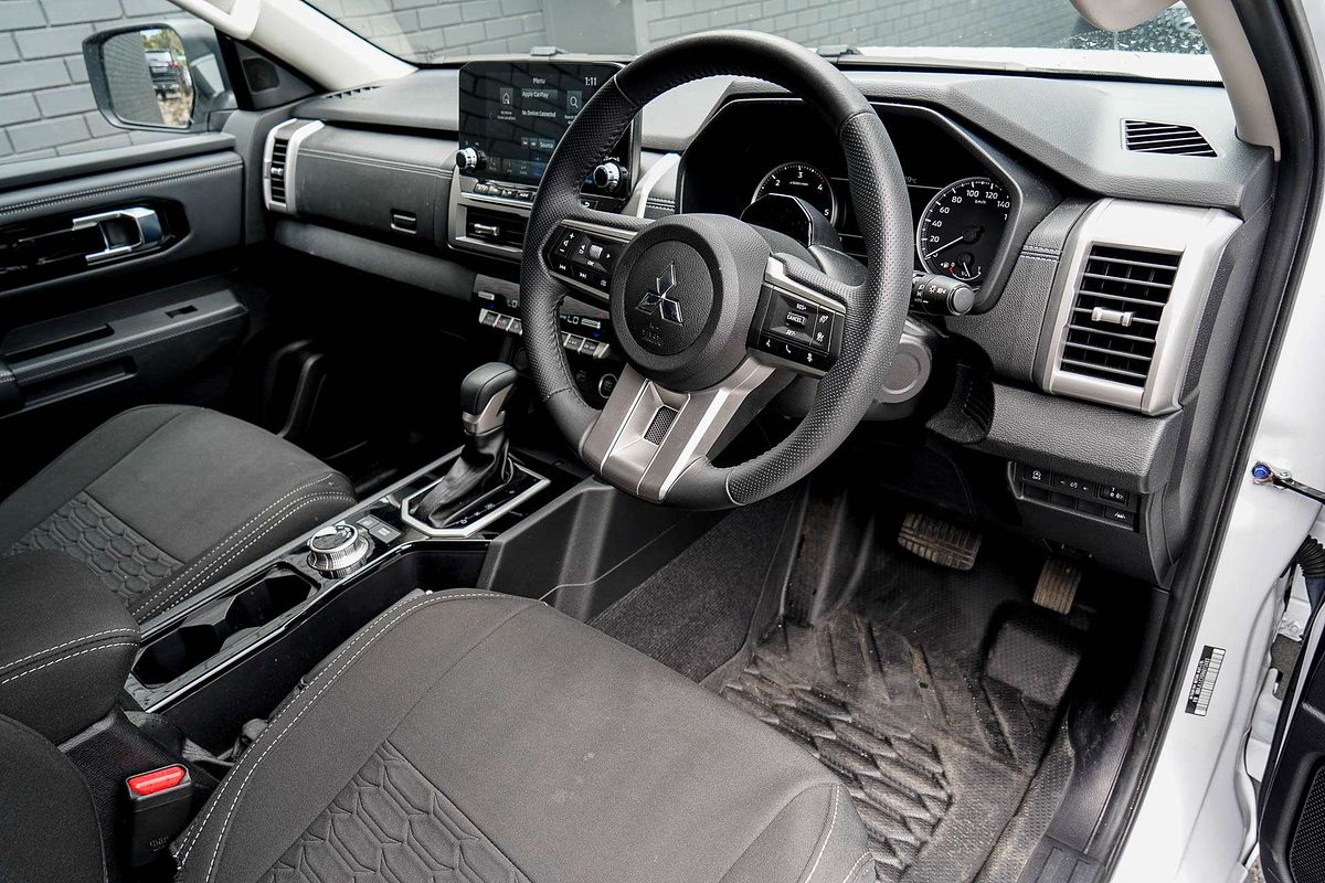 2025 Mitsubishi Triton GLS MV 4X4