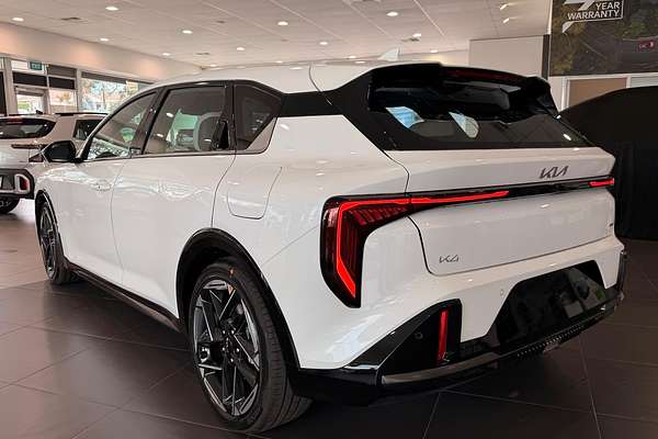 2025 Kia K4 GT-Line CL4m thumb-3