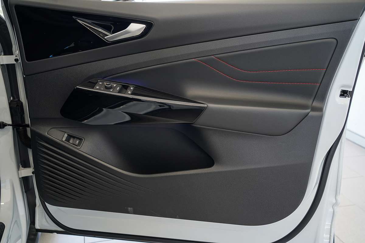 2025 Volkswagen ID.4 GTX E2