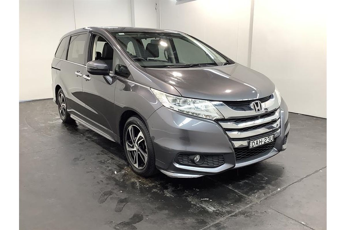 2015 Honda Odyssey VTi-L 5th Gen