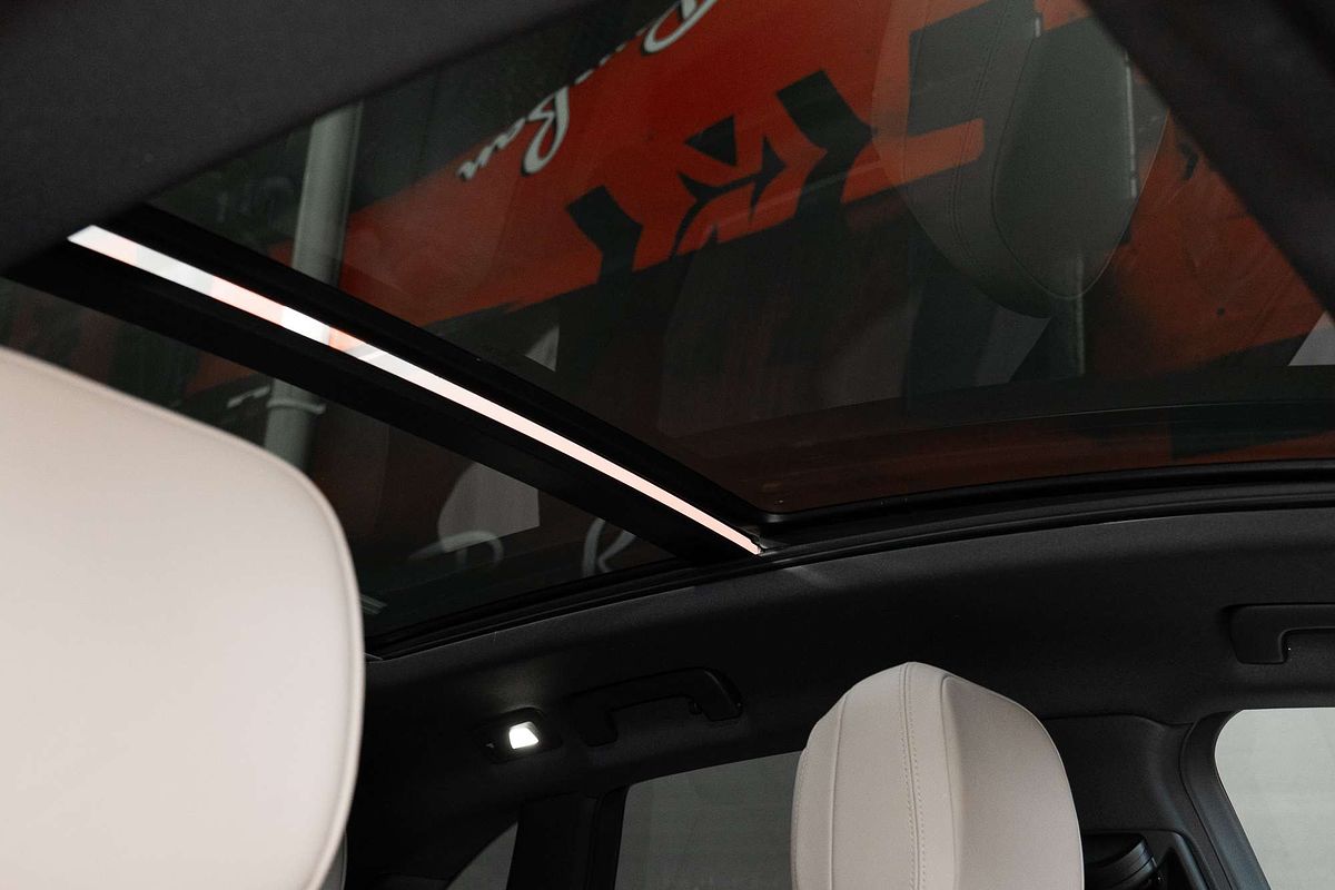 2024 Porsche Macan S 95B