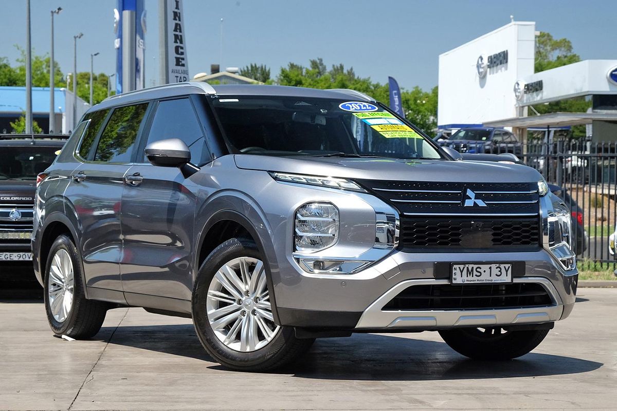 2022 Mitsubishi Outlander LS ZM