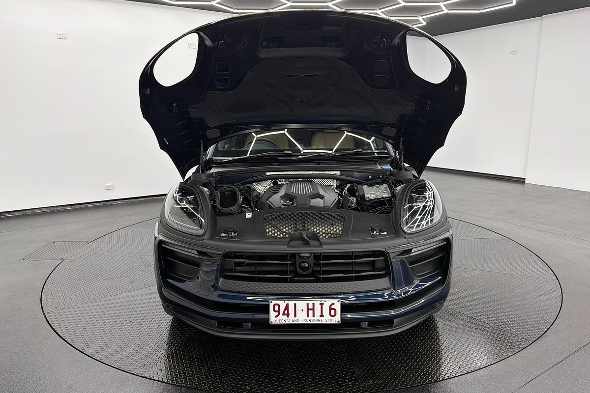 2023 Porsche Macan 95B