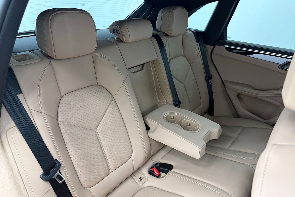 2023 Porsche Macan 95B