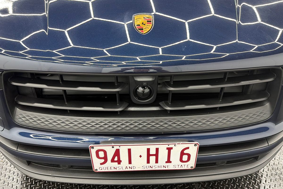 2023 Porsche Macan 95B