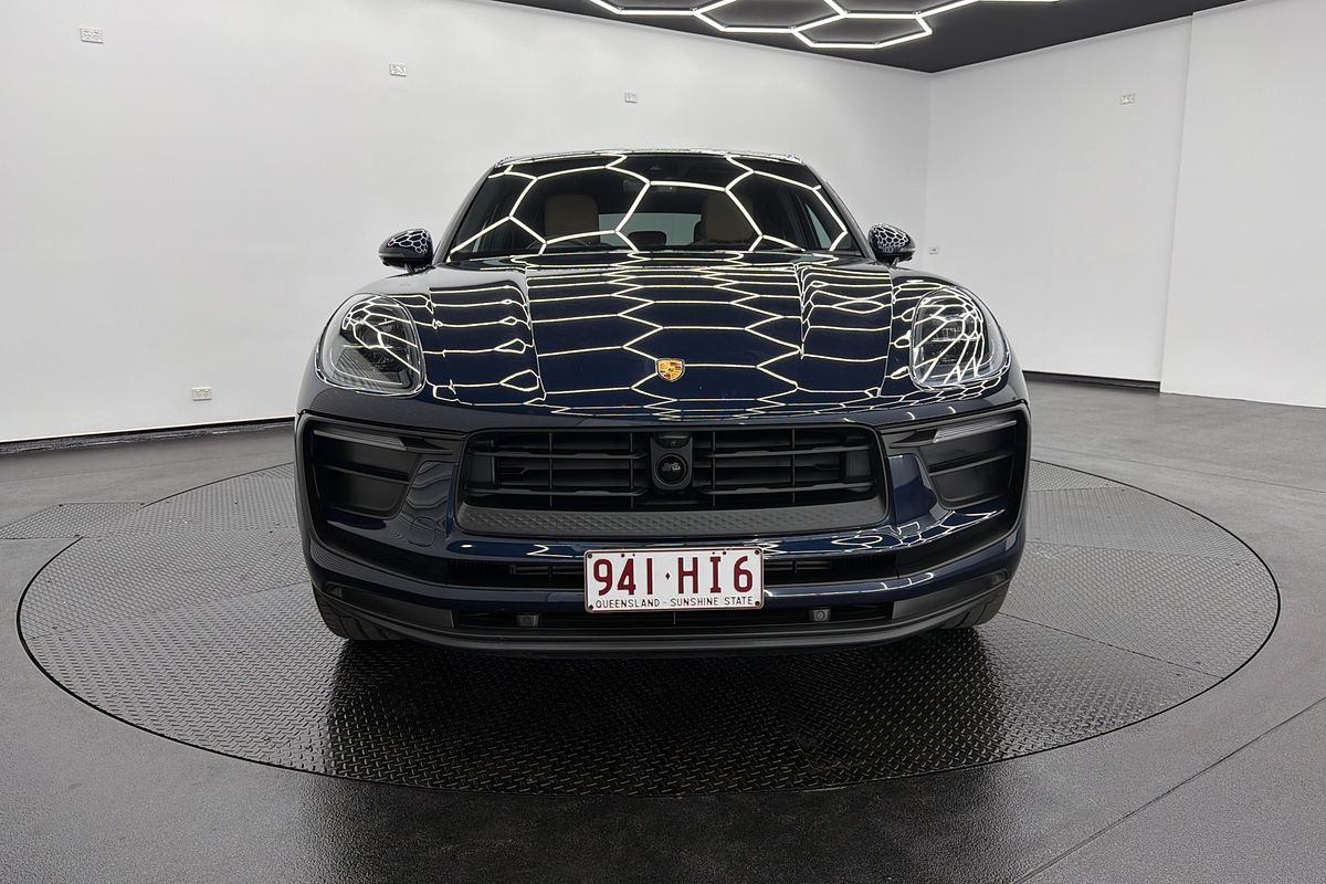 2023 Porsche Macan 95B