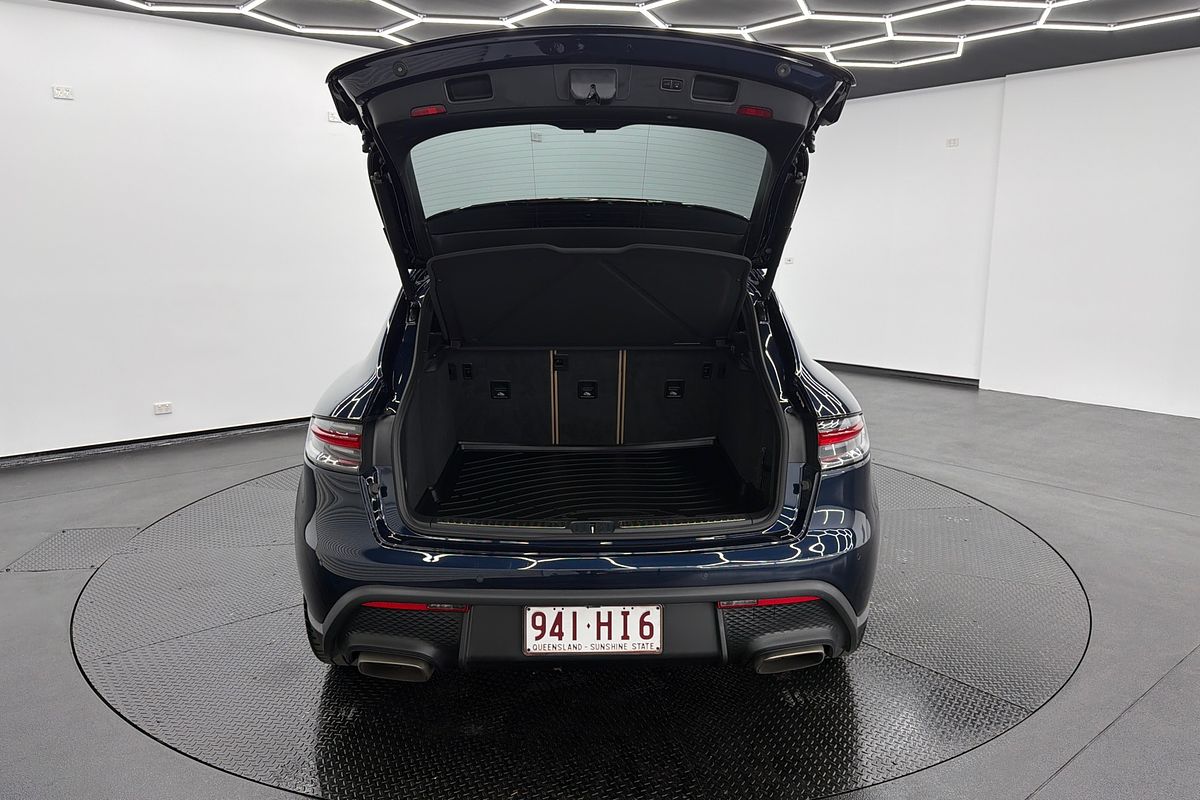 2023 Porsche Macan 95B