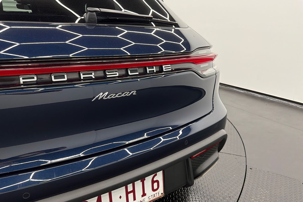 2023 Porsche Macan 95B
