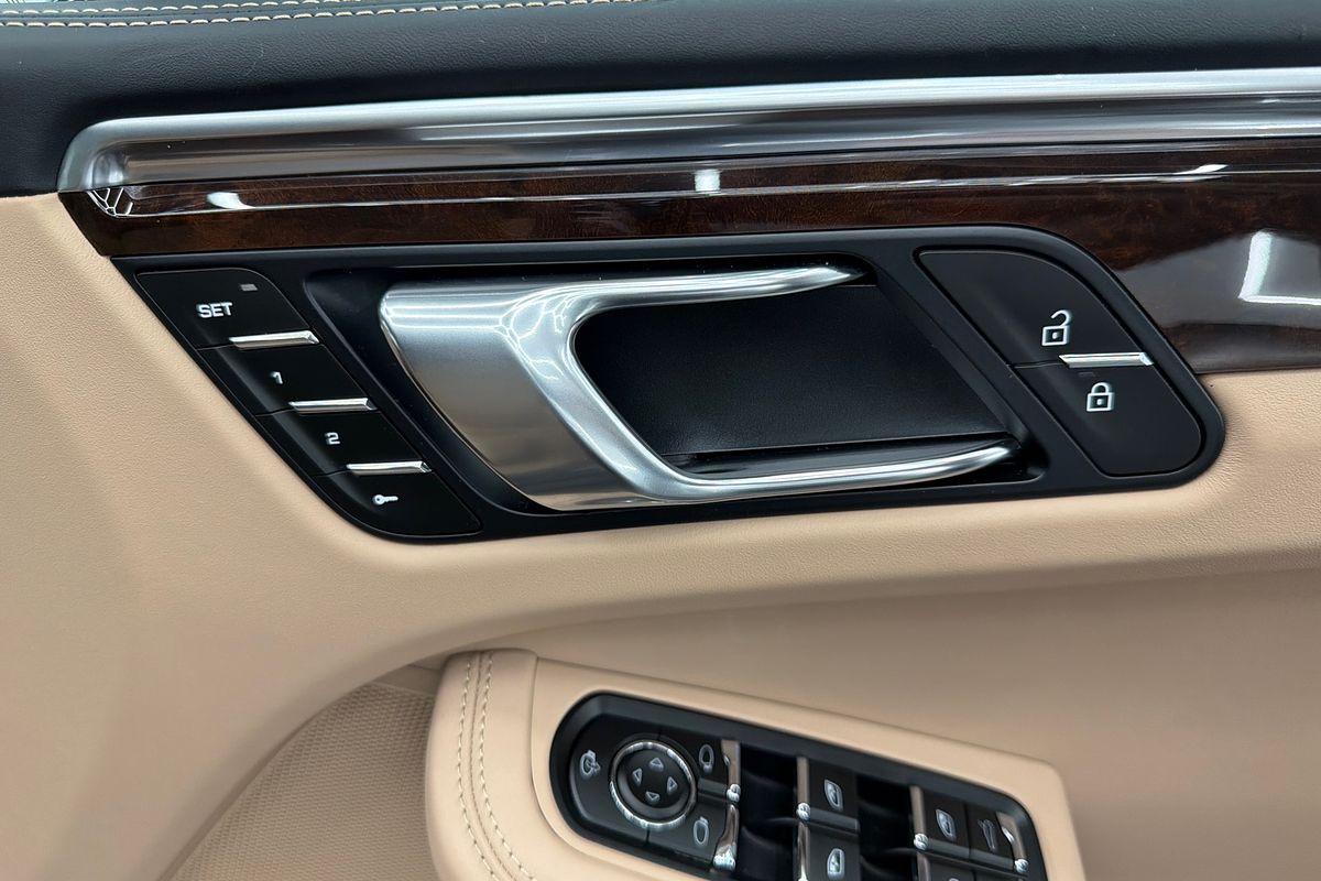 2023 Porsche Macan 95B