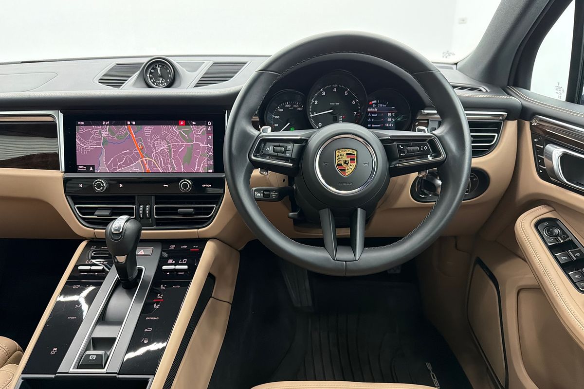 2023 Porsche Macan 95B