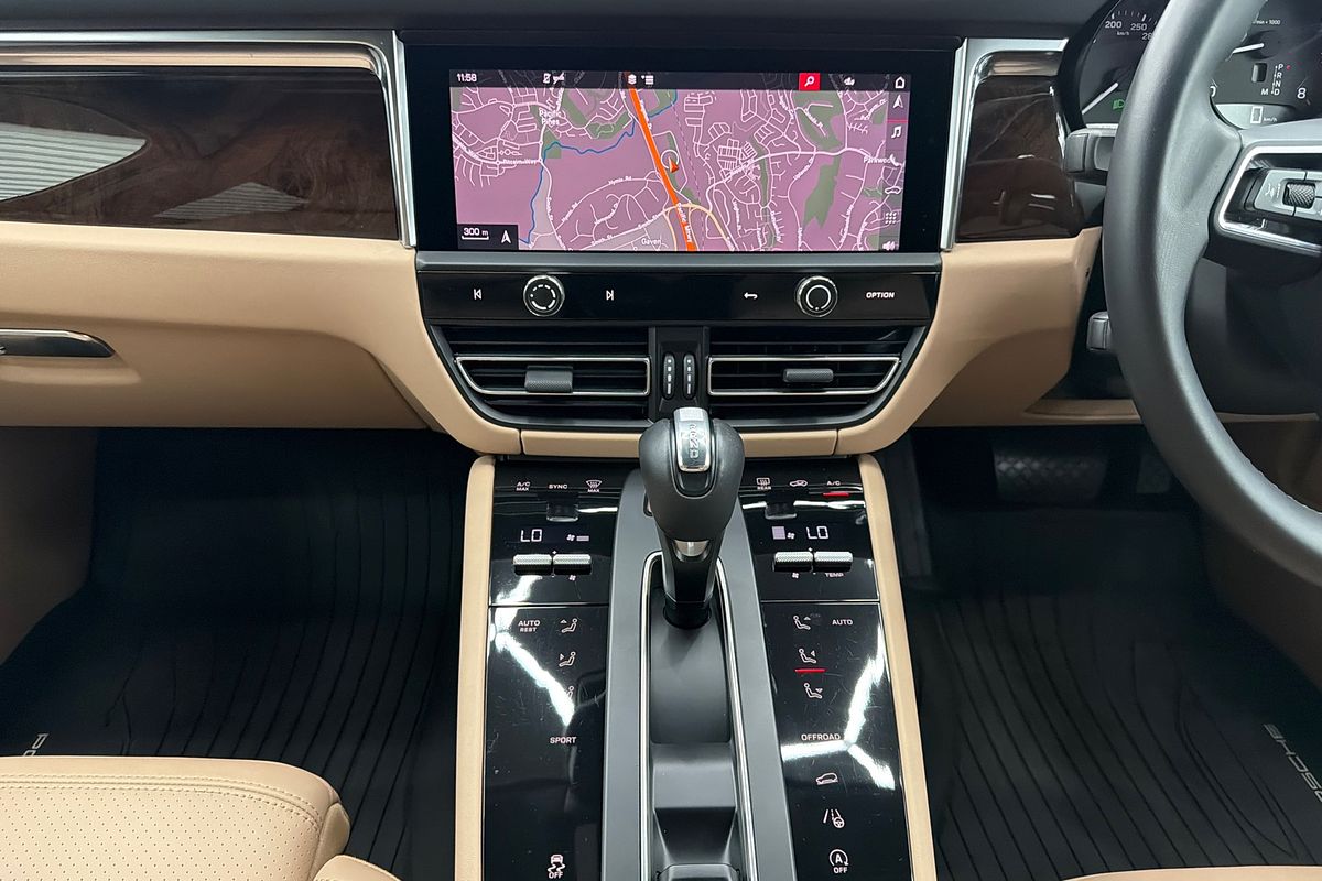 2023 Porsche Macan 95B