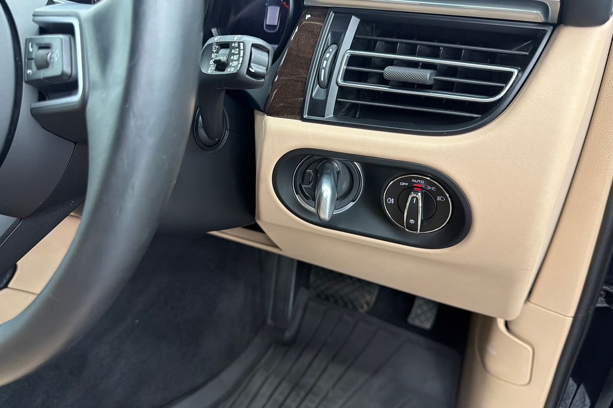 2023 Porsche Macan 95B