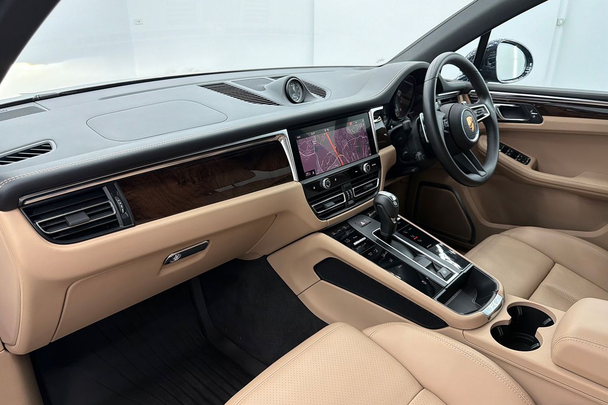 2023 Porsche Macan 95B