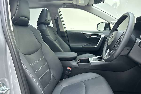 2024 Toyota RAV4 Cruiser AXAH52R thumb-12