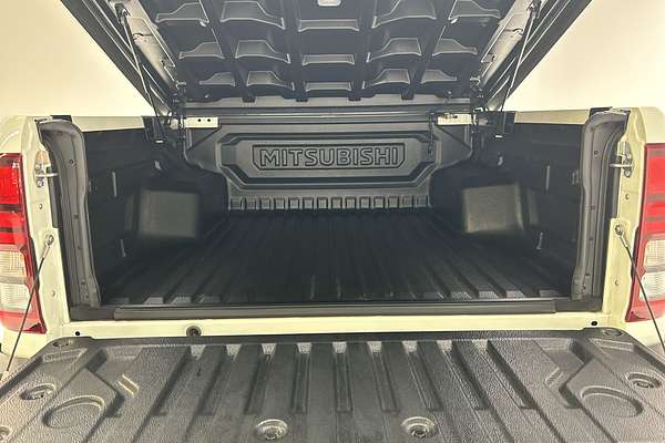 2023 Mitsubishi Triton GLS MV 4X4 thumb-20