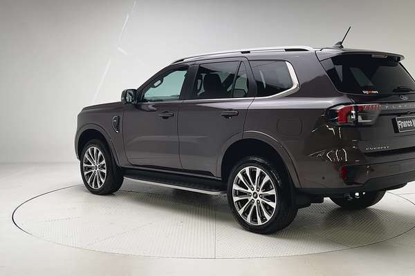 2024 Ford Everest Platinum 3.0L thumb-5