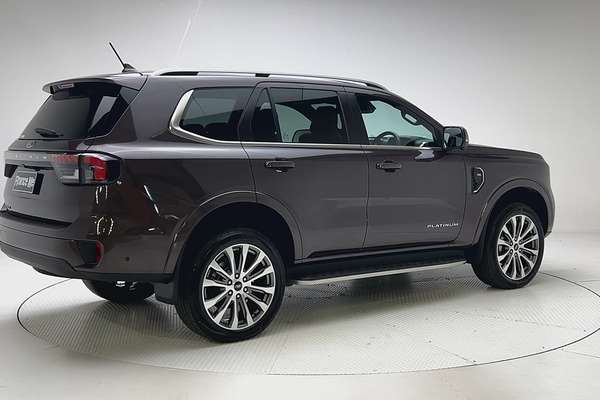 2024 Ford Everest Platinum 3.0L thumb-7