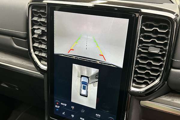 2024 Ford Everest Platinum 3.0L thumb-15