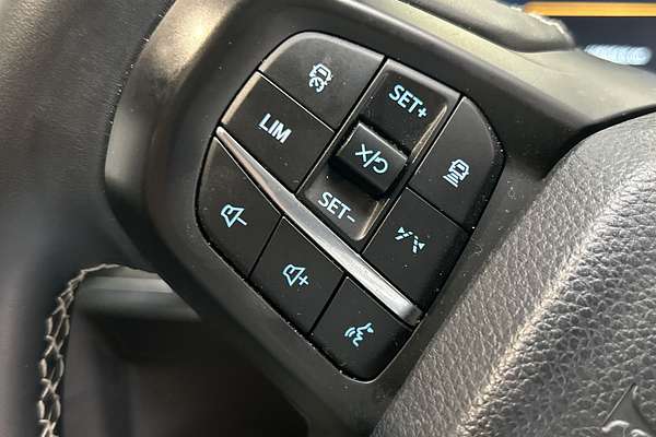 2024 Ford Everest Platinum 3.0L thumb-17
