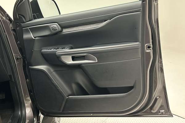 2024 Ford Everest Platinum 3.0L thumb-18