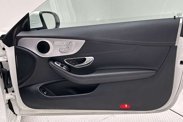 2019 Mercedes-Benz C-Class C200 C205 thumb-18