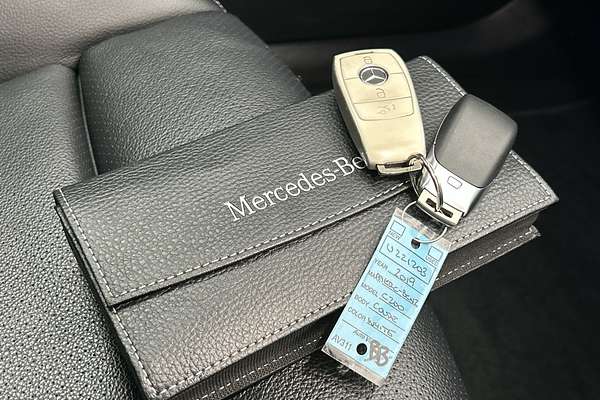 2019 Mercedes-Benz C-Class C200 C205 thumb-22