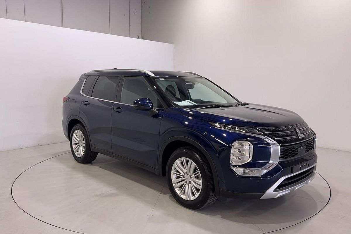 2024 Mitsubishi Outlander LS ZM