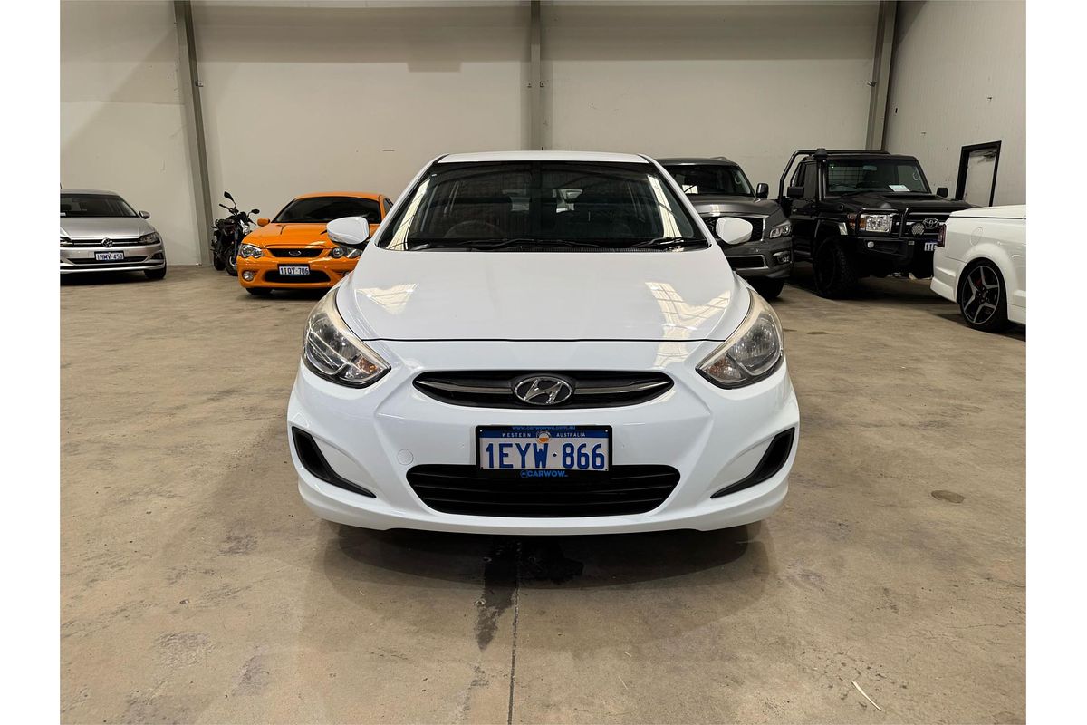 2015 Hyundai Accent Active RB2